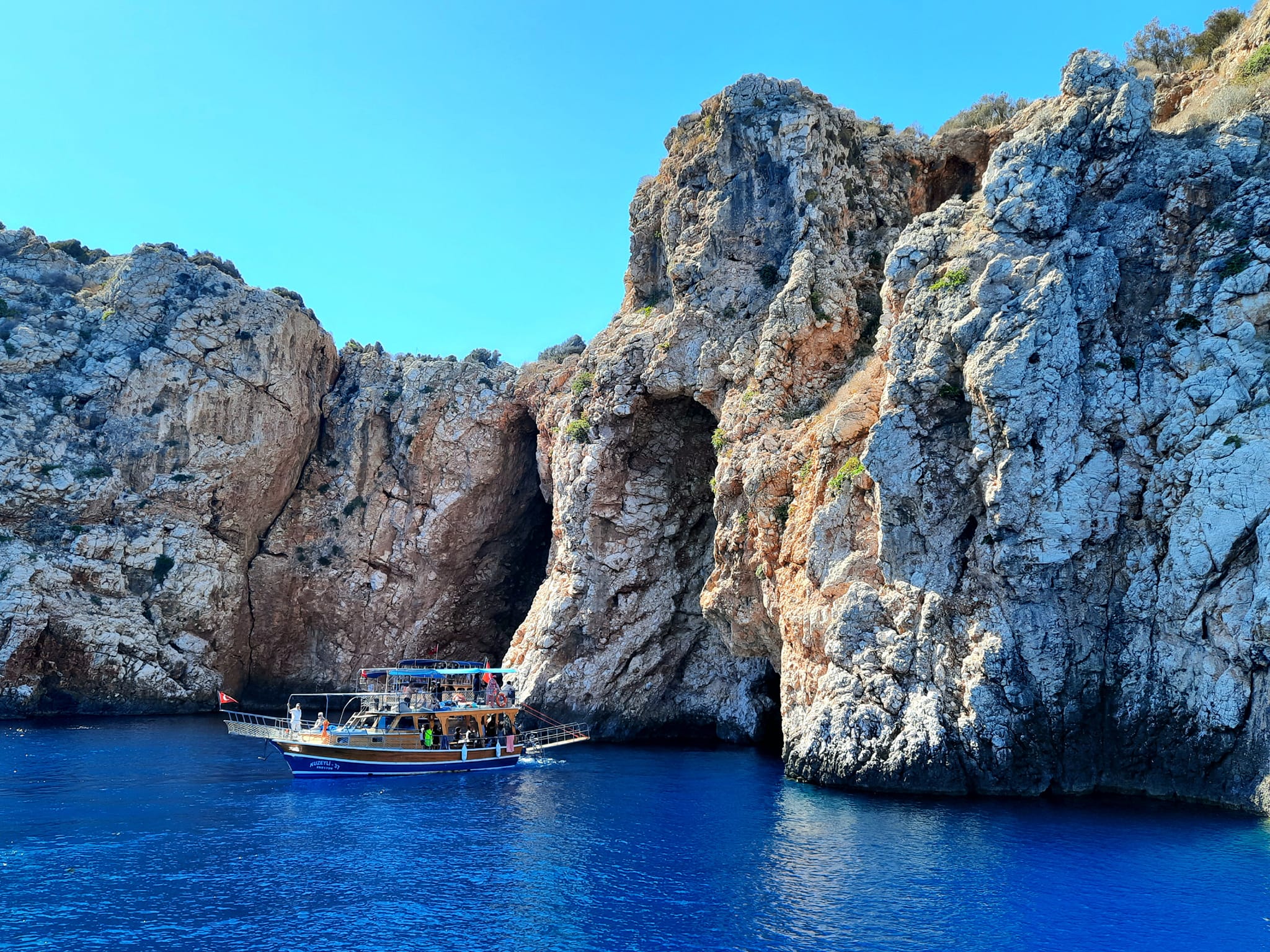 SULU ADA REJS NA WYSPĘ